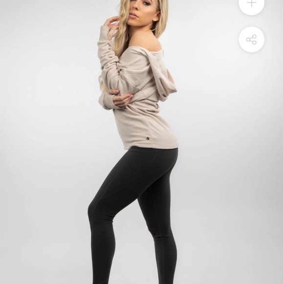 BuffBunny Vanilla Namaste Pullover Small - Picture 4 of 6